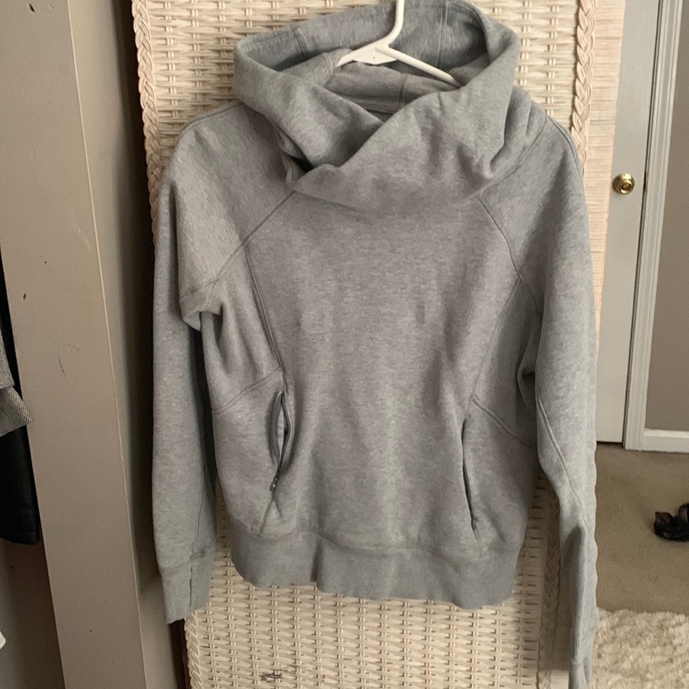 Lululemon sweater
